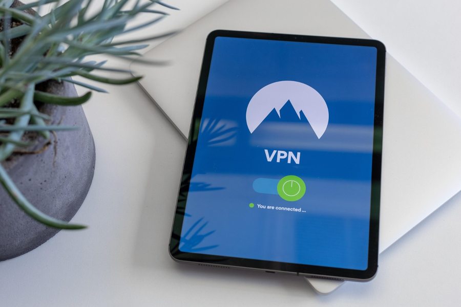 how do vpns work to mask ip addresses
